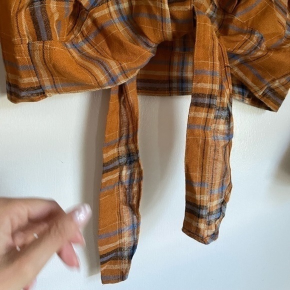 Mustard Seed Plaid tie up button down top Size Small - Picture 3 of 9
